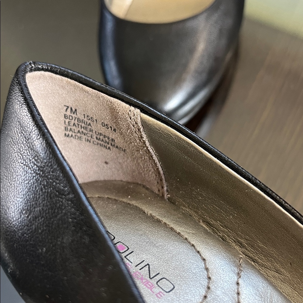 Bandolino Black Heels - Picture 8 of 8